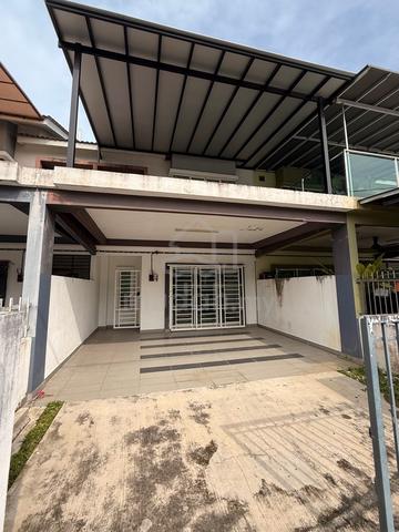 Taman Emas Dengkil - 2 Storey House 1