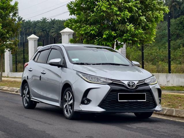 2022 Toyota YARIS 1.5 E (A) CAR KING FULL LOAN - 5