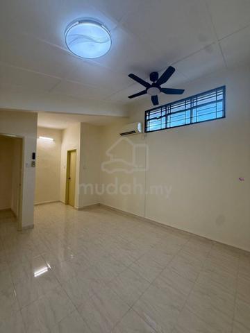 Taman Setia Indah 1.5 Storey Terrace House 3bed Johor Bahru 1