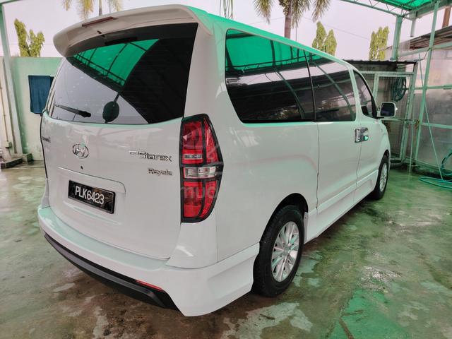 2014 Hyundai GRAND STAREX 2.5 ROYALE DELUXE - 2