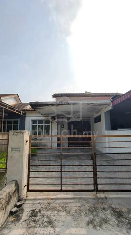 [Below MV] Teres setingkat Taman Tasik Utama 1