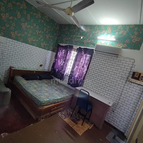 MASTER Bedroom WITH TOILET 1