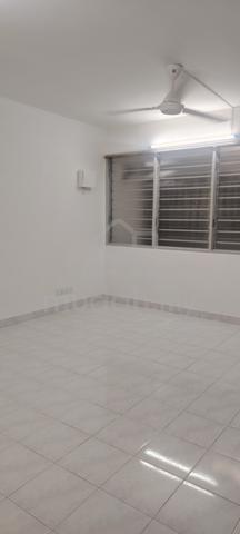 Desa Green Apartment (Jelutong) 1