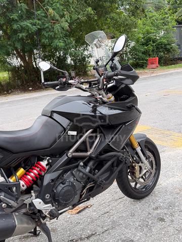 Aprilia Caponord 2014 - Low Mileage 25k KM - photo 3 of 9