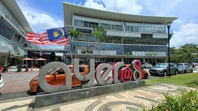 [ CORNER UNIT ] Shop Office For Sale at Ayer@8, Precint 8, Putrajaya 1