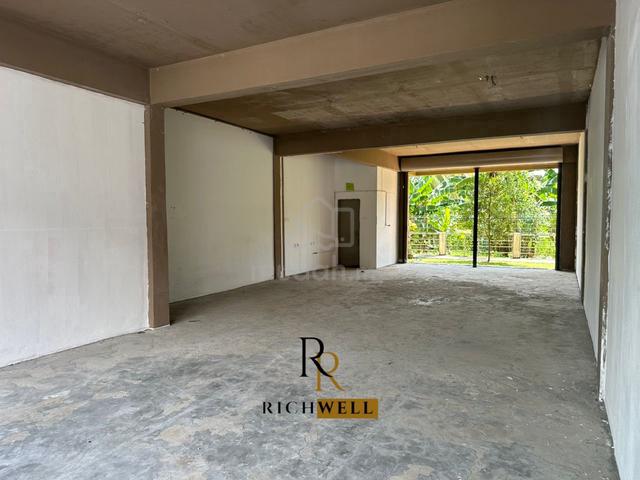 SHOPLOT PADIMAS POINT @penampang 4