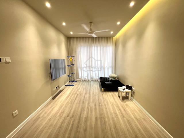 LakeFront Residence 1