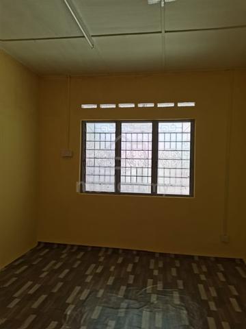 Kepong Desa Jaya landed house for rent 3