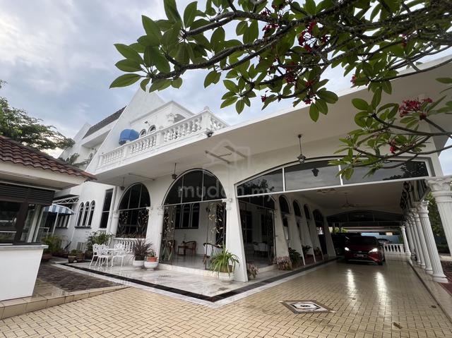Spacious Bungalow in Seremban Town for Families and Health Centres 1
