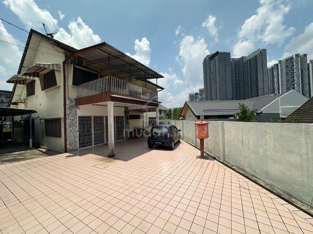 PJ jalan Carey double storey bungalow 1