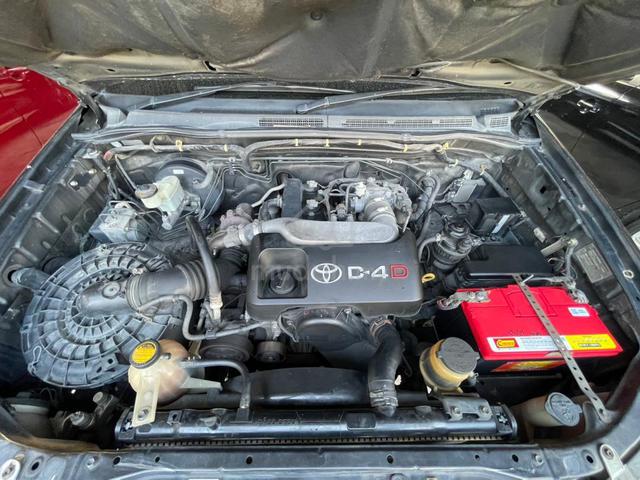 2006 Toyota HILUX 2.5 G MY05 KUN25R (A) - 2