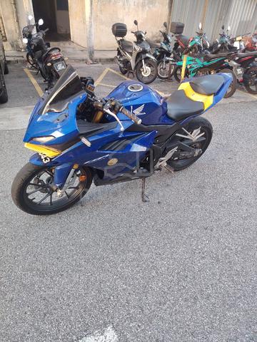 cbr 150 2023  - photo 3 of 4