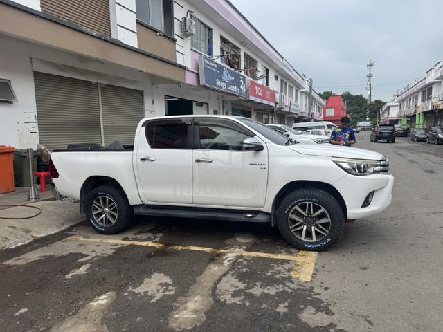 2016 Toyota HILUX 2.8 G VNT (A) - 1