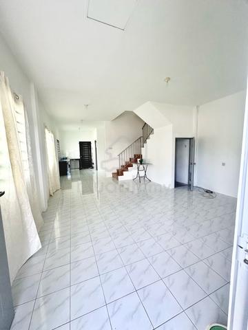 Wassion Avenue Townhouse ❣️ Lower Corner unit 1