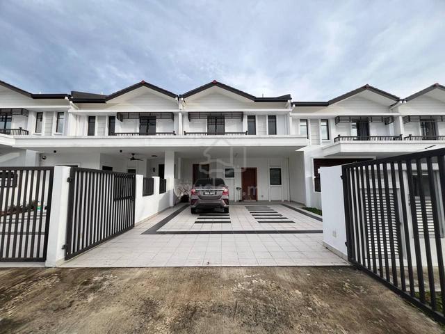 LAKE VIEW 24x85 Double Storey Superlink House Alam Sari Bangi Ukm 1