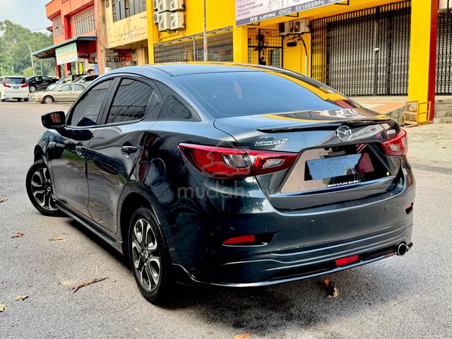 ) MAZDA 2 1.5 SEDAN 2016 - 4