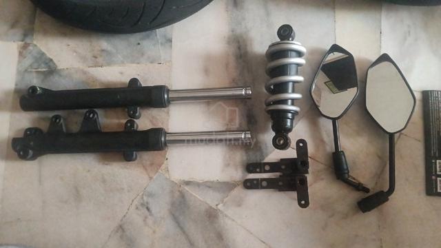 Barang Motor Terpakai Untuk Dijual — Ada Kerosakan - photo 4 of 5