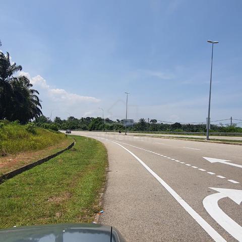 Land for sale at Pasir Panjang facing Port Dickson Main Road 1
