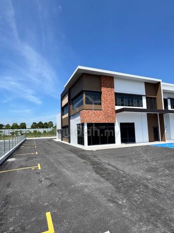 Semi-D Shop with Huge Side Land for Rent @ Setia EcoHill 2 1