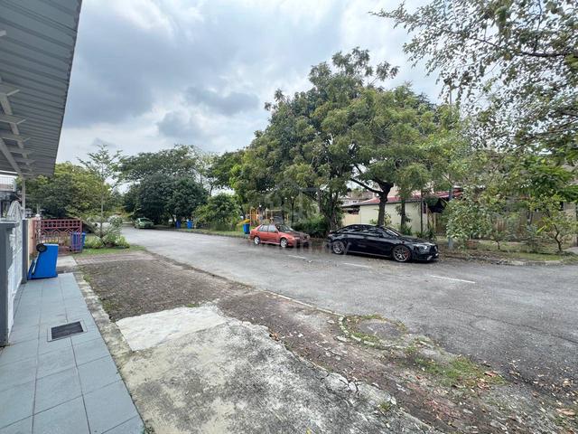 2 Sty END Lot Facing Playground, Jln Platinum Seksyen 7 Shah Alam 2