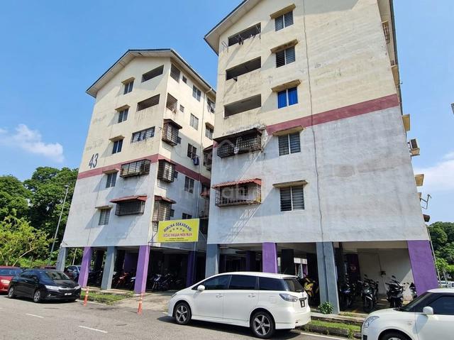 Flat PKNS Seksyen 7 Shah Alam 1