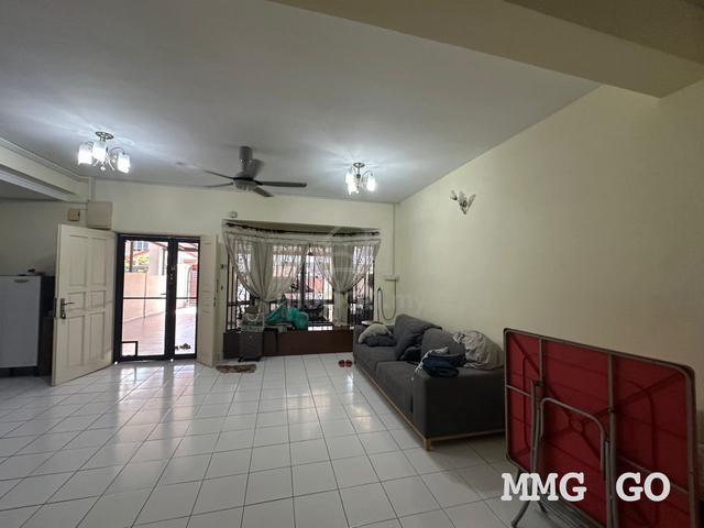 Fully Furnished Double Storey House@ Bandar Botanic Bungor 1