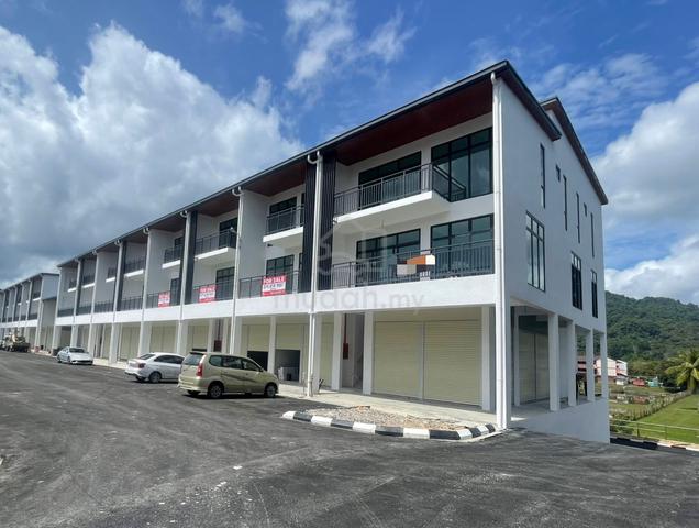 Serian 75 Brand New Shophouses For Sale! 1