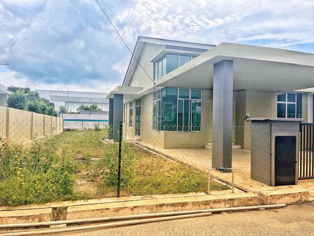 [FREEHOLD] SEMI-D SETINGKAT @ TMN PERAMU LAVENDER, PEKAN untuk dijual 2