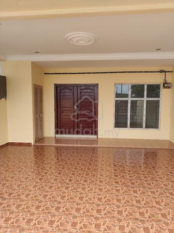 Move in condition,newly painted. 4