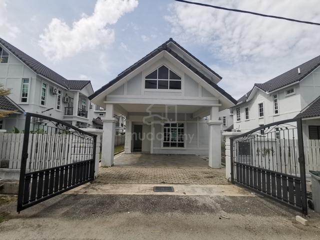 Strategic Area! Double Storey Bungalow Anjung Gapam Ayer Keroh MITC 1