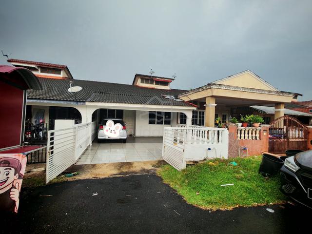 Bilik Sewa (perempuan ) di Taman Sri Serdang, Selangor🏠 1