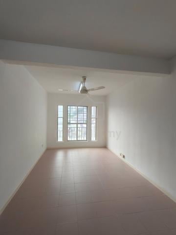 Apartment Pantai Indah Fasa 1 1