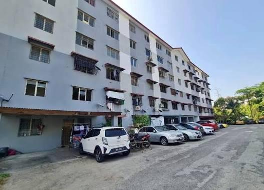 Teratai Apartment (Taman Bunga Raya) 1