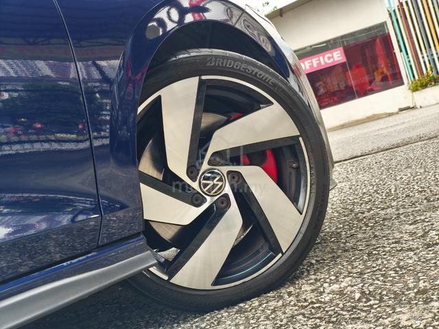 2023 Volkswagen GOLF GTI IQ DRIVE (FWD) 2.0 (A) - 3