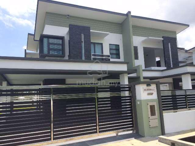 Nilai Fully Furnished 2 sty Landed 22 x70 1