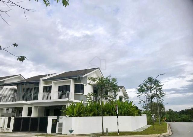CORNER LOT Semi D Garden Hills Residence Pajam Nilai N. Sembilan 1