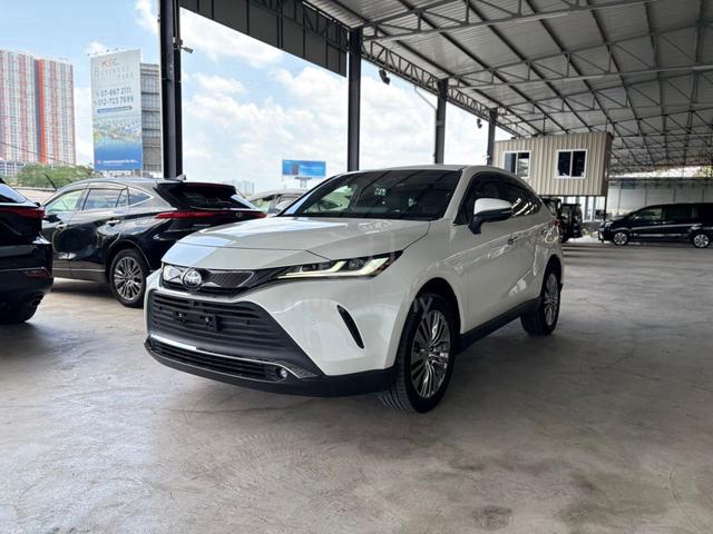 2022/23/24/21 Toyota HARRIER 2.0 Z (A) Ready Stock - 1