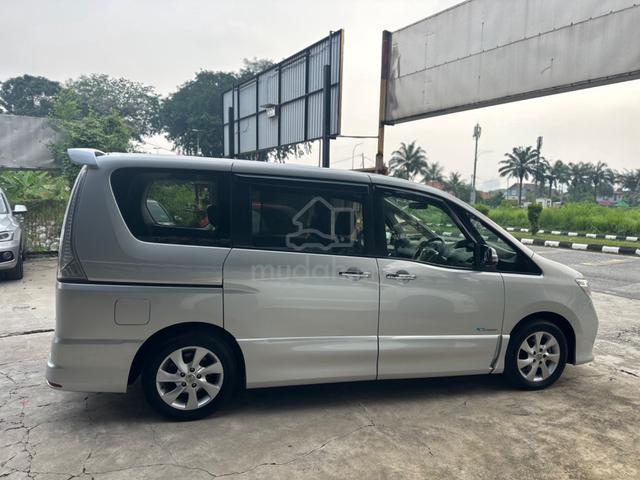 2013 Nissan SERENA 2.0 S-HYBRID HIGHWAY STAR - 4