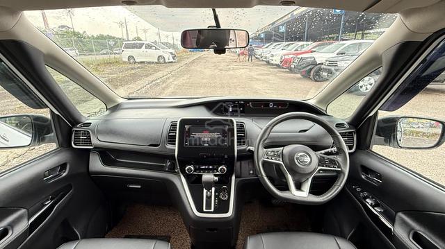 2022 Nissan SERENA 2.0 PREMIUM HIGHWAY STAR (A) - 3