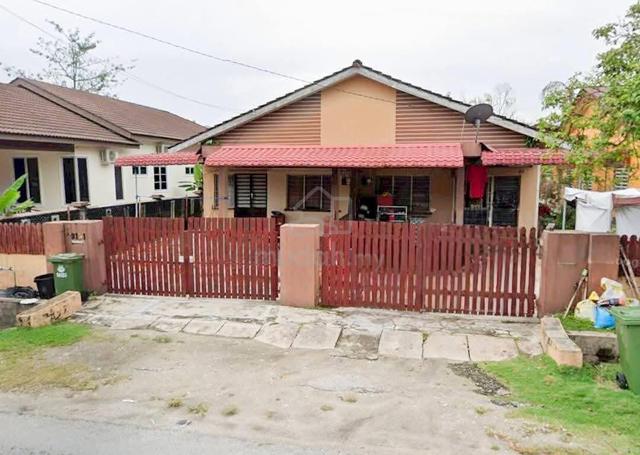 Rumah Berkembar Depan Jalan Utama 1