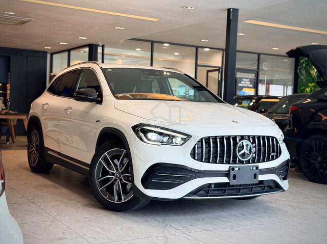 UNREG 2023 Mercedes GLA35 AMG 4MATIC Bucket Seat - 1
