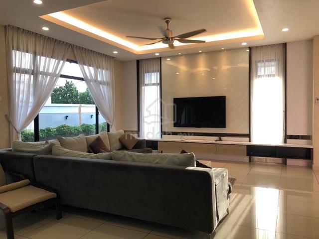 Desa Tebrau 2.5 storey Semi D House For Rent 1