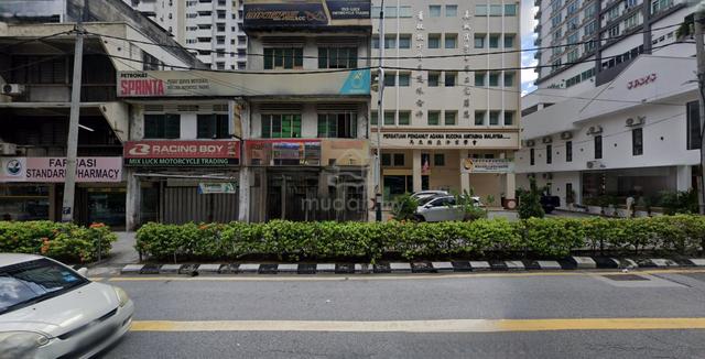 jalan pahang 2 sty shoplot-opposite hkl-20x100-facing main road 1