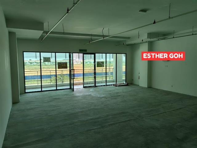 Worth!Utropolis sensasi 1st floor shoplot for sales,Batu Kawan,Ikea 1