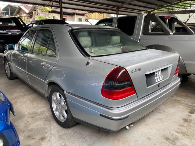 Mercedes w202 c200 - 3