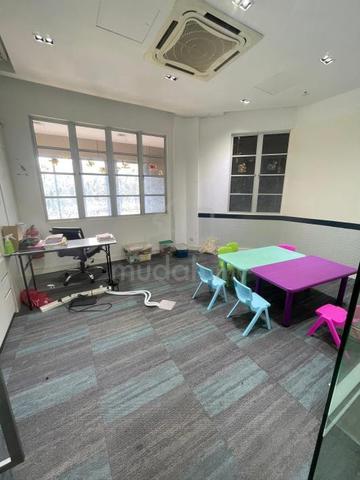 Klang Bayuemas Spacious first-floor corner office Partly Furnished 1