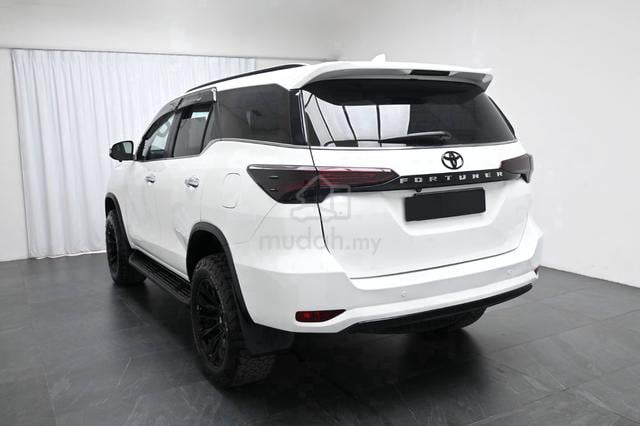 2017 Toyota FORTUNER 2.7 SRZ 4x4 7 SEAT SUV TIPTOP - 4