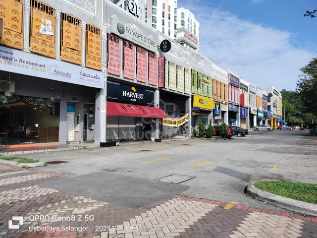 Shop lot for Sale, 5696 sq.ft, Cyberjaya, Selangor 108988973