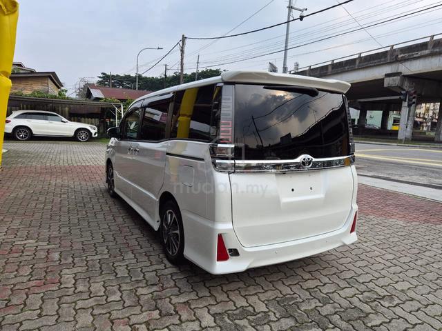 2022 Toyota VOXY ZS KIRAMEKI 3 , GRADE 5B - 4