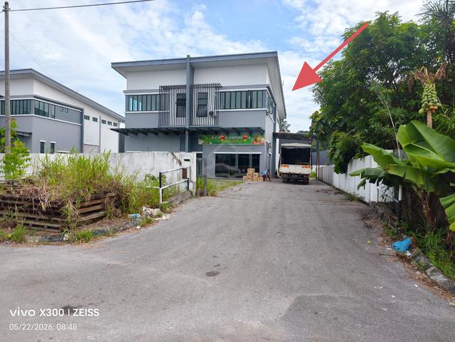 FOR SALE | Semi-D Light Industrial Factory @ Demak Laut, Kuching 1